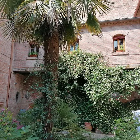 Romantica Mansarda * フェラーラ