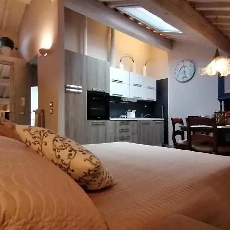 Romantica Mansarda 페라라