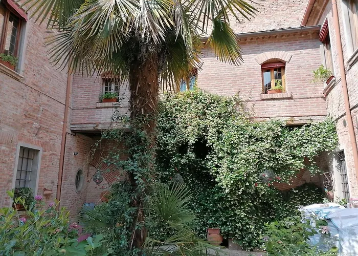 Romantica Mansarda * フェラーラ